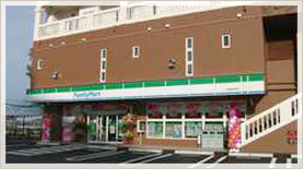ファミリーマート(24時間営業)
